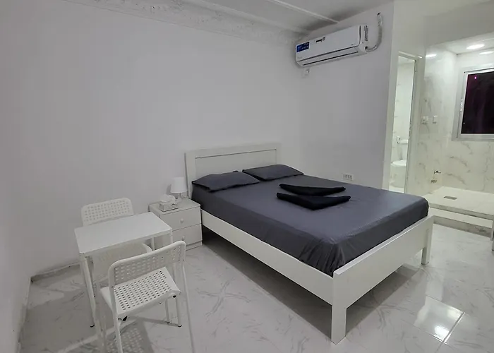 Blue Sky Full Studio Apartment